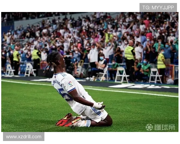 卡马文加位置不固定争议：战术角色与体系适配性分析